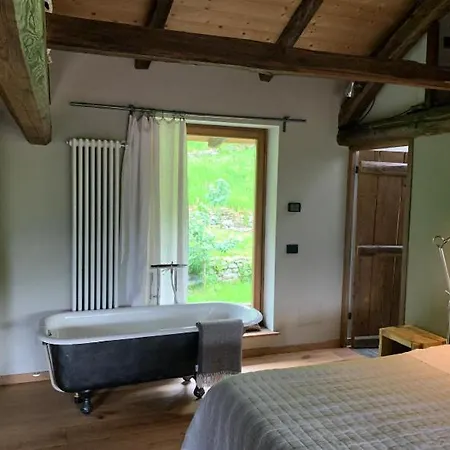 Montagne Verdi بيت ضيافة فارالو